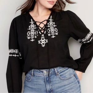 NWT Old Navy Black Lace-Up Embroidered Poet Blouse